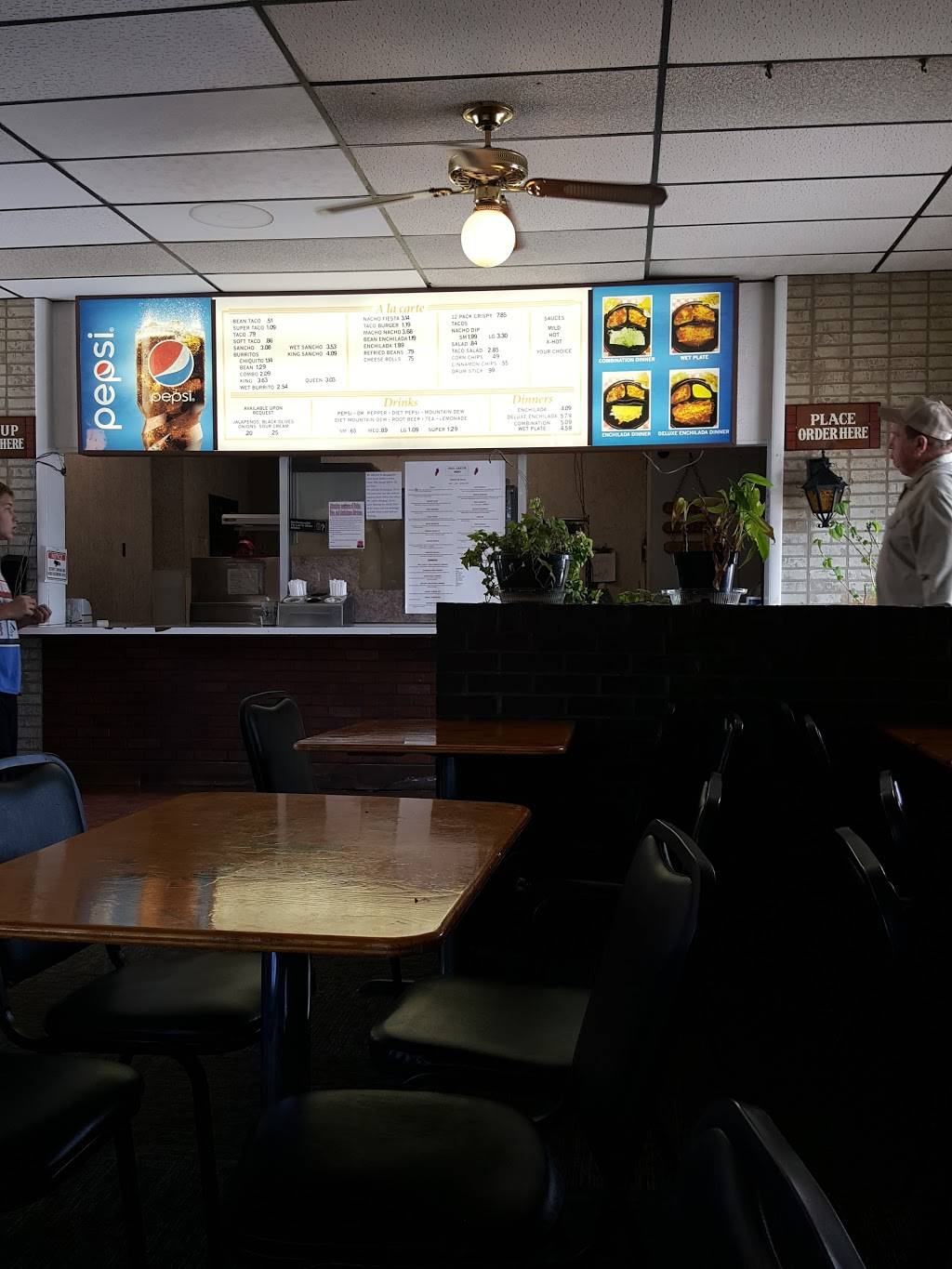 Taco Casita | restaurant | 2201 S 3rd St, Terre Haute, IN 47802, USA | 8122358363 OR +1 812-235-8363