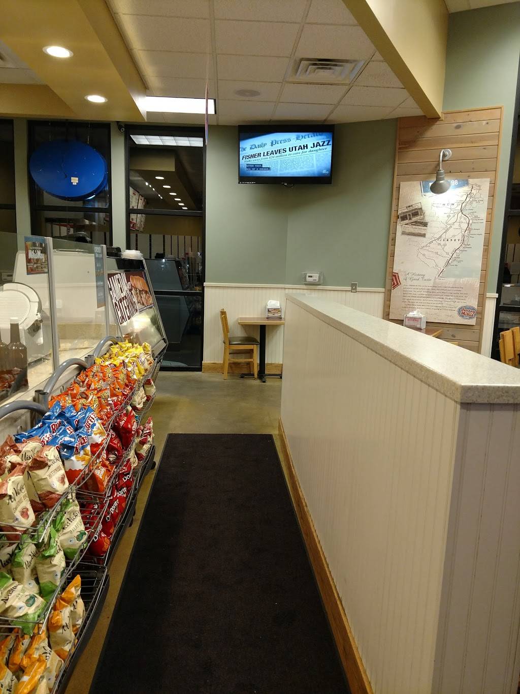 Jersey Mikes Subs | meal takeaway | 4403 Highland Rd, Waterford Twp, MI 48328, USA | 2489725150 OR +1 248-972-5150