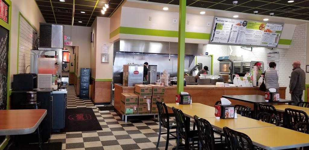 MOOYAH Burgers, Fries & Shakes | restaurant | 255 Vineyard Town Center, Morgan Hill, CA 95037, USA | 4087792255 OR +1 408-779-2255