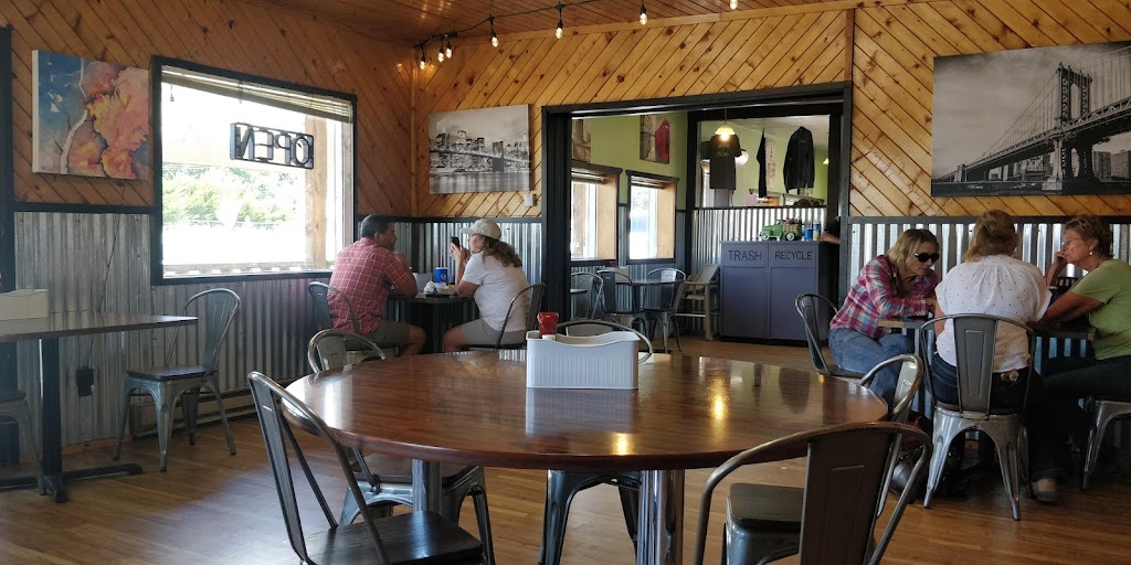 133 BRGR | restaurant | 325 CO-133, Hotchkiss, CO 81419, USA | 9708722173 OR +1 970-872-2173