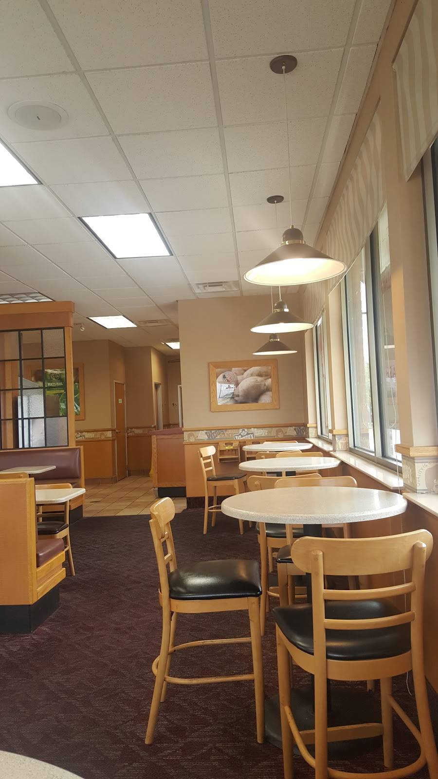 Wendys | restaurant | 8904 TX-121, McKinney, TX 75070, USA | 2144735772 OR +1 214-473-5772
