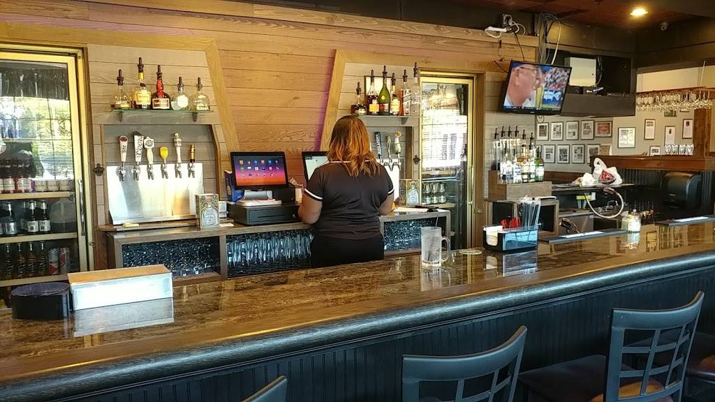 R&R Sports Bar And Grill | restaurant | 500 E 5th Ave, Gary, IN 46402, USA | 2194271047 OR +1 219-427-1047