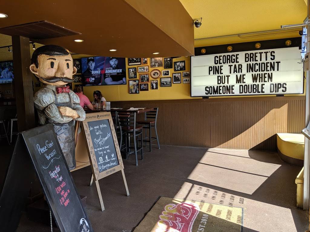 Stuey McBrews | restaurant | 321 SE Main St, Lees Summit, MO 64063, USA | 8166005560 OR +1 816-600-5560