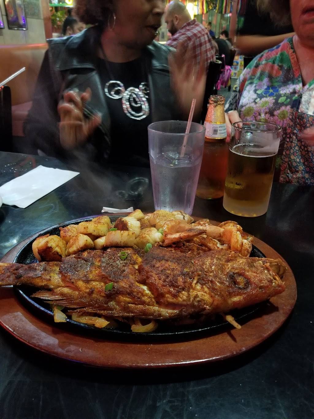 Tampico Seafood #2 | restaurant | 10125 North Fwy, Houston, TX 77037, USA | 2814452525 OR +1 281-445-2525