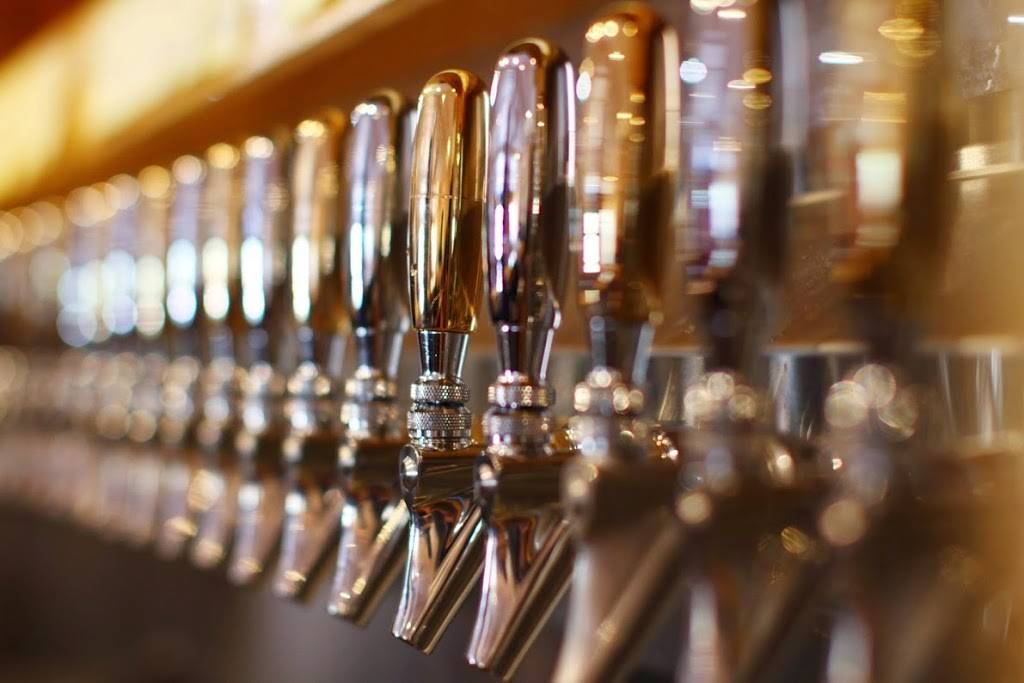 The Answer Brewpub | restaurant | 6008 W Broad St, Richmond, VA 23230, USA | 8042821248 OR +1 804-282-1248