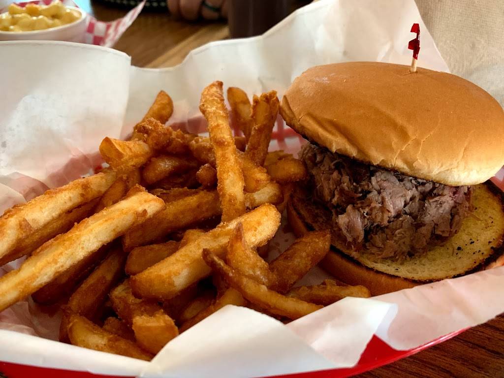 Rays BBQ | restaurant | 1514 W Lindsey St, Norman, OK 73069, USA | 4053294040 OR +1 405-329-4040