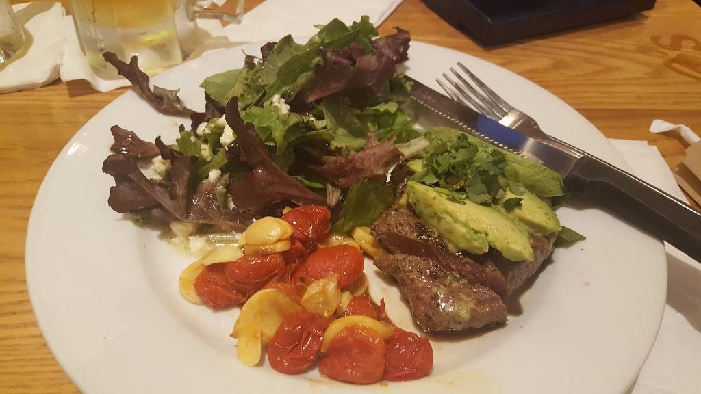 Chilis Grill & Bar | meal takeaway | 25987 US Hwy 19 N, Clearwater, FL 33763, USA | 7277993505 OR +1 727-799-3505