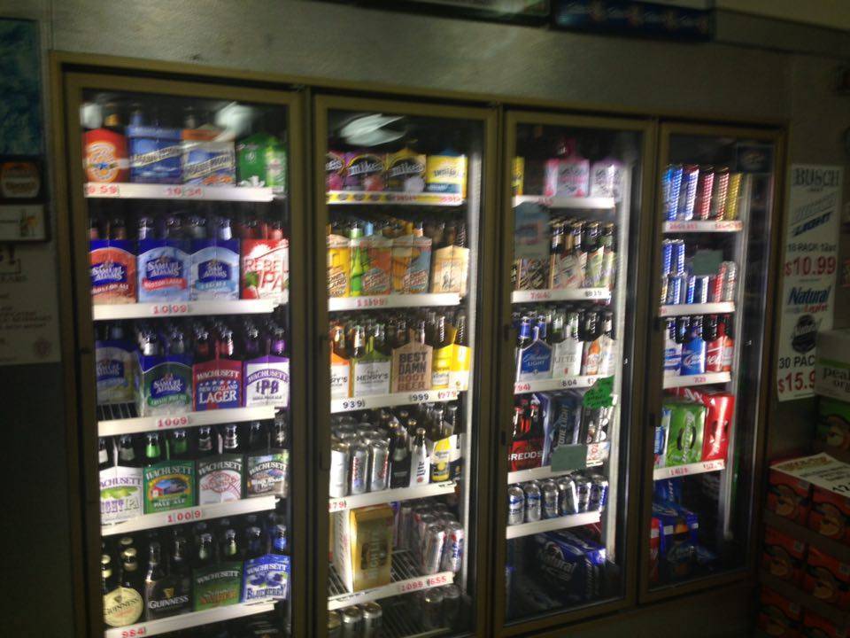 Hubbardston liquors & food Market | bakery | 32 Main St, Hubbardston, MA 01452, USA | 9789285038 OR +1 978-928-5038