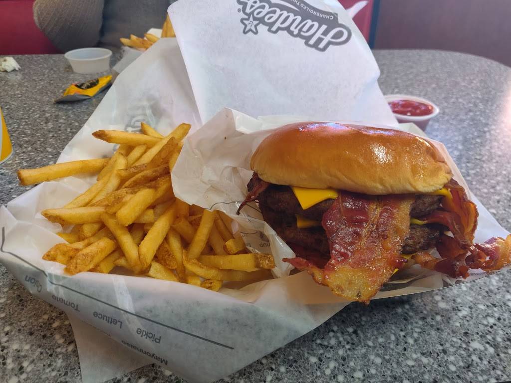 Hardees | restaurant | 200 S Kings Hwy, Fort Pierce, FL 34945, USA | 7724892184 OR +1 772-489-2184