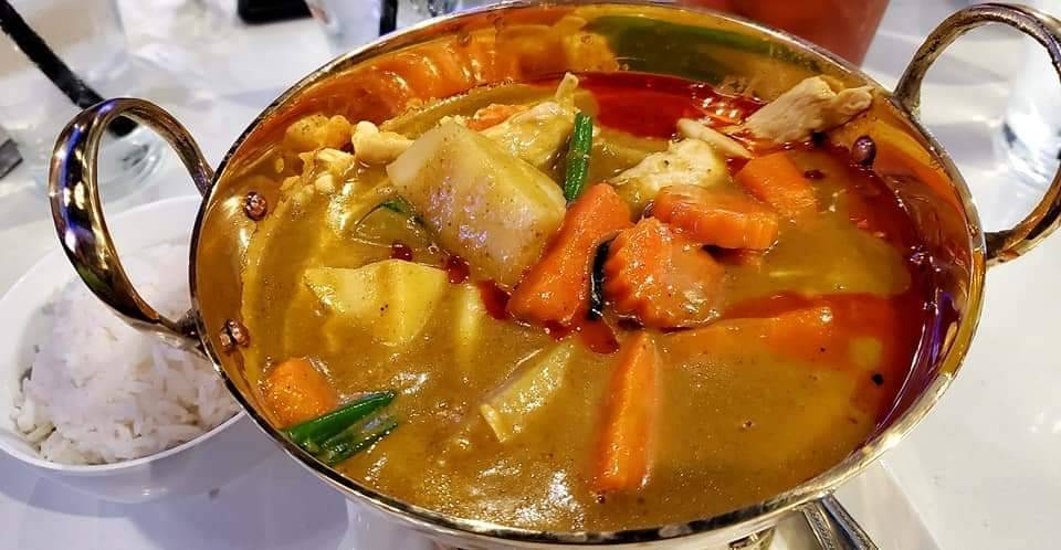 Charm Thai Bistro | restaurant | 2203 Spring Stuebner Rd #100, Spring, TX 77389, USA | 2815165555 OR +1 281-516-5555