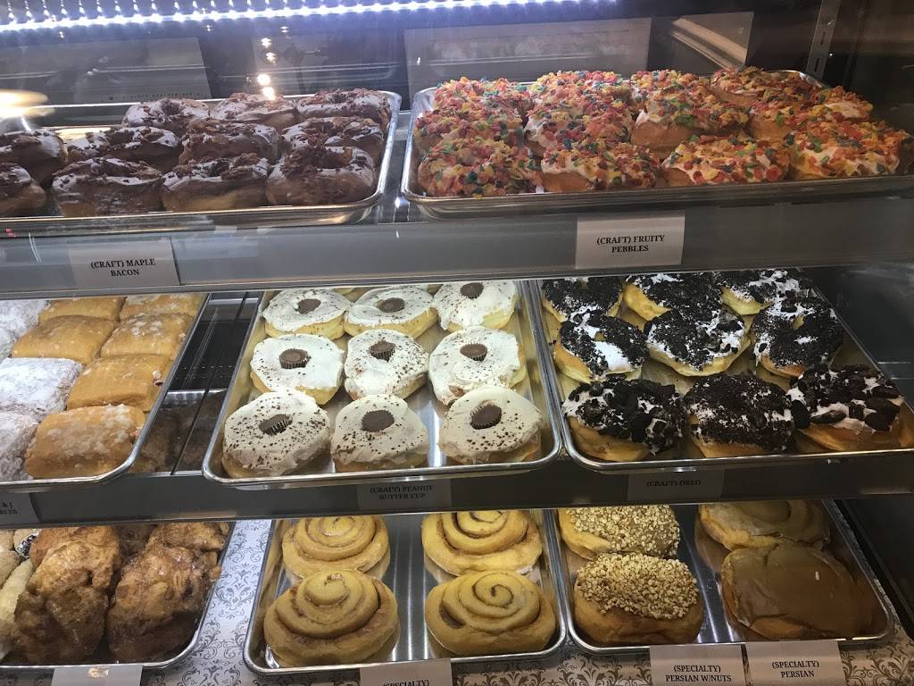 Dough-Versity Donuts & Coffee | restaurant | 5 S Beech St, Oxford, OH 45056, USA | 5135236549 OR +1 513-523-6549