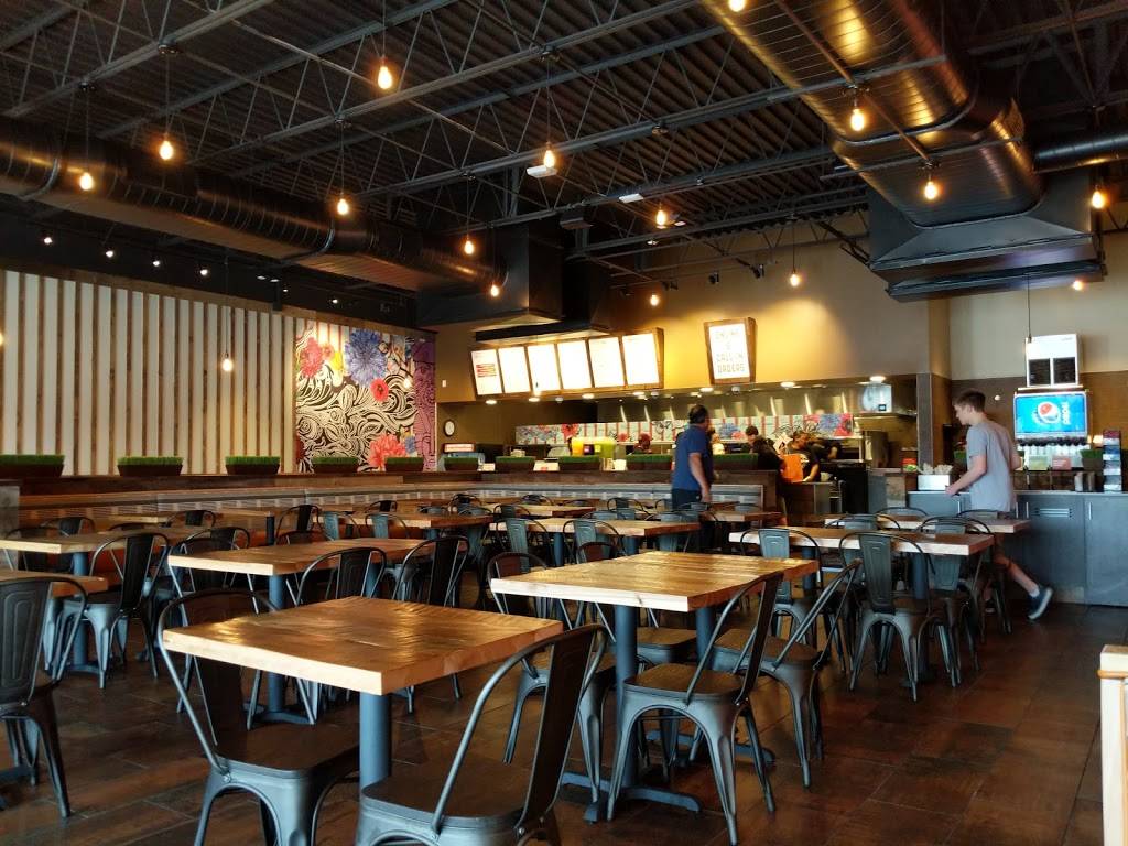 Viva Chicken Wilmington | restaurant | 1103 Churchmans Rd, Newark, DE 19713, USA | 3024837821 OR +1 302-483-7821