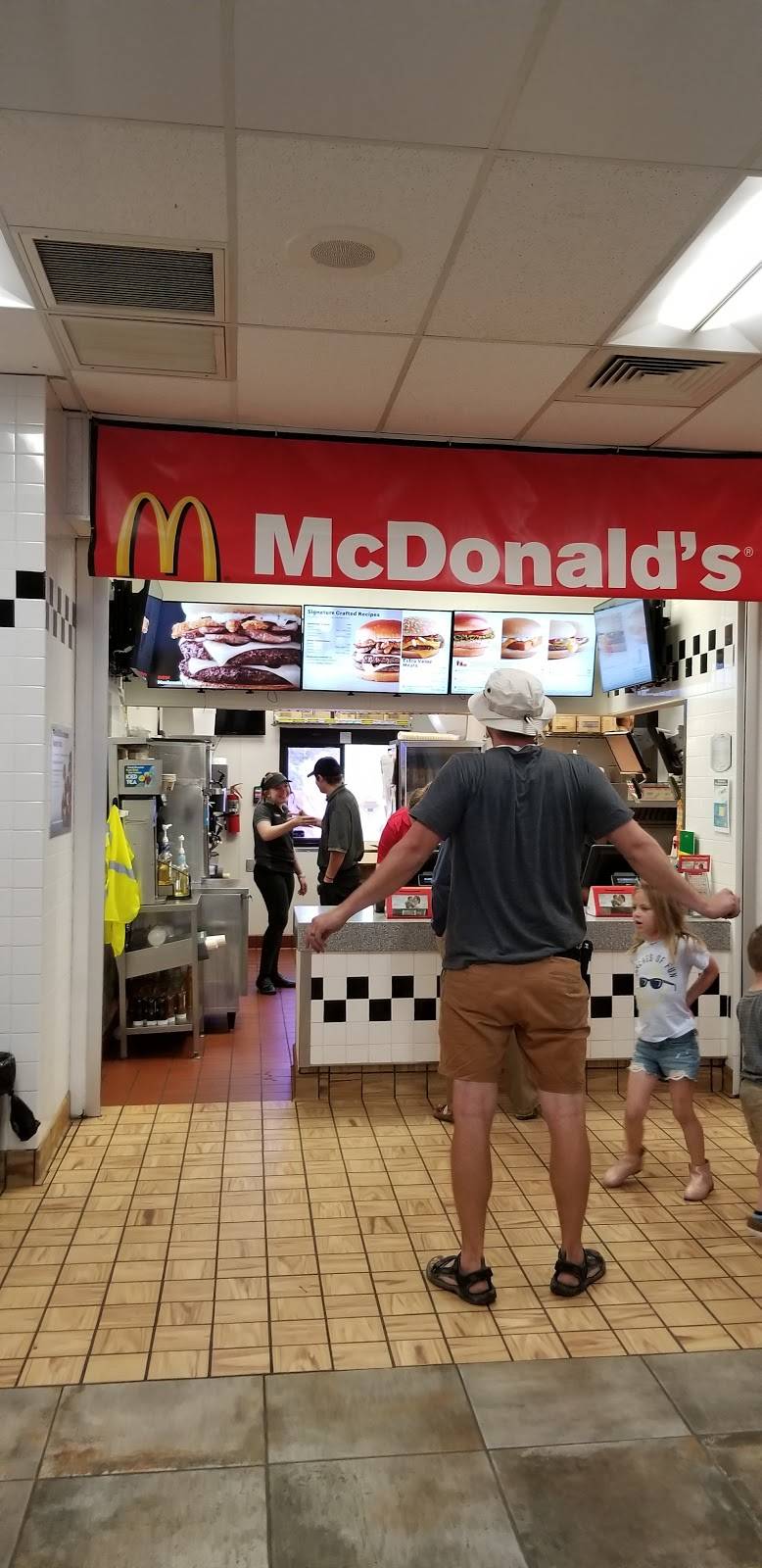 McDonalds | cafe | 7138 E, US-60, Gold Canyon, AZ 85118, USA | 4809826273 OR +1 480-982-6273