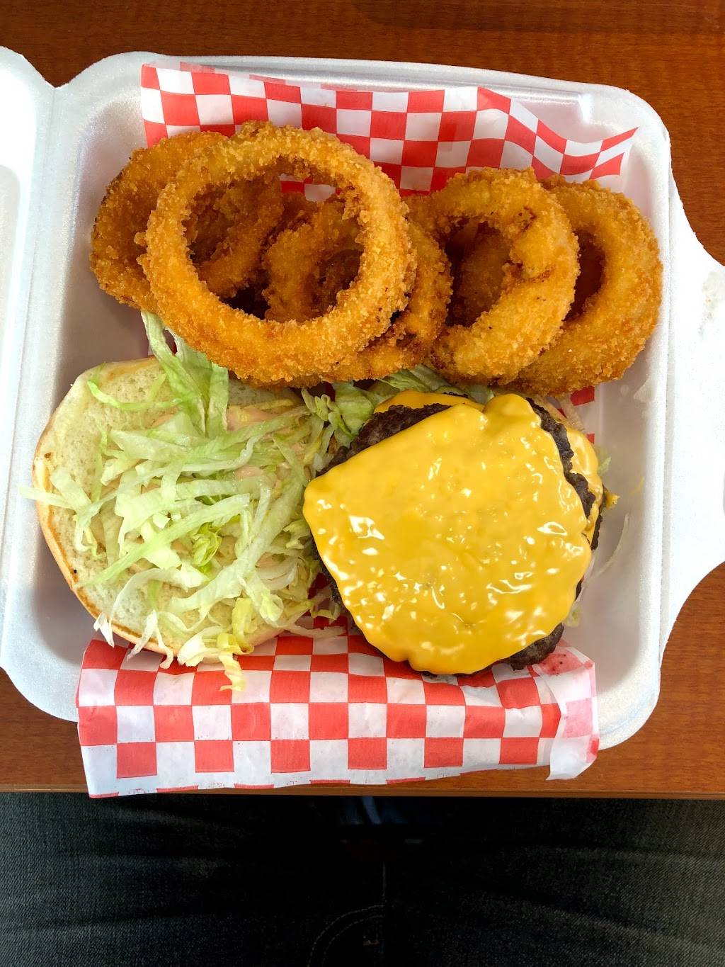 MAIN STREET BURGER & POUTINE | restaurant | 4261 ON-7, Norwood, ON K0L 2V0, Canada | 7058376246 OR +1 705-837-6246