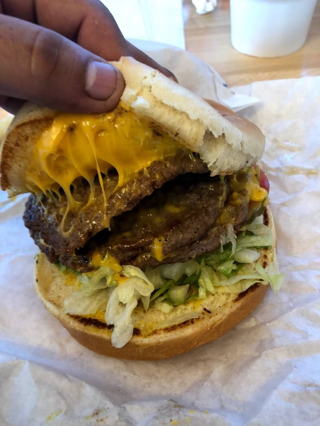 Burger Boy | restaurant | 9334 Potranco Rd, San Antonio, TX 78245, USA | 2102679643 OR +1 210-267-9643