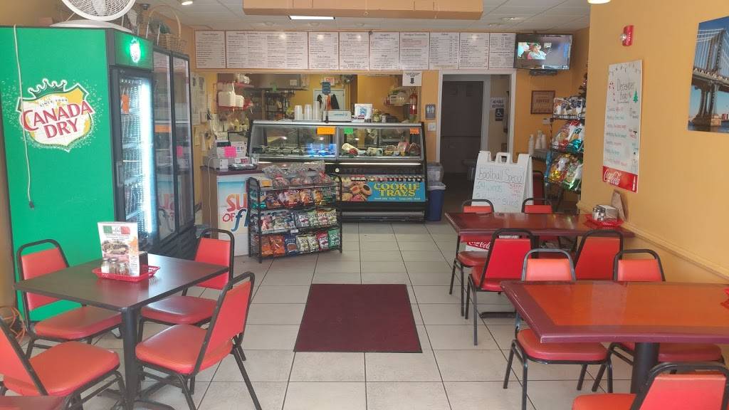Goodfellas New York Italian Deli | restaurant | 408 Delsea Dr, Glassboro, NJ 08028, USA | 8564420202 OR +1 856-442-0202