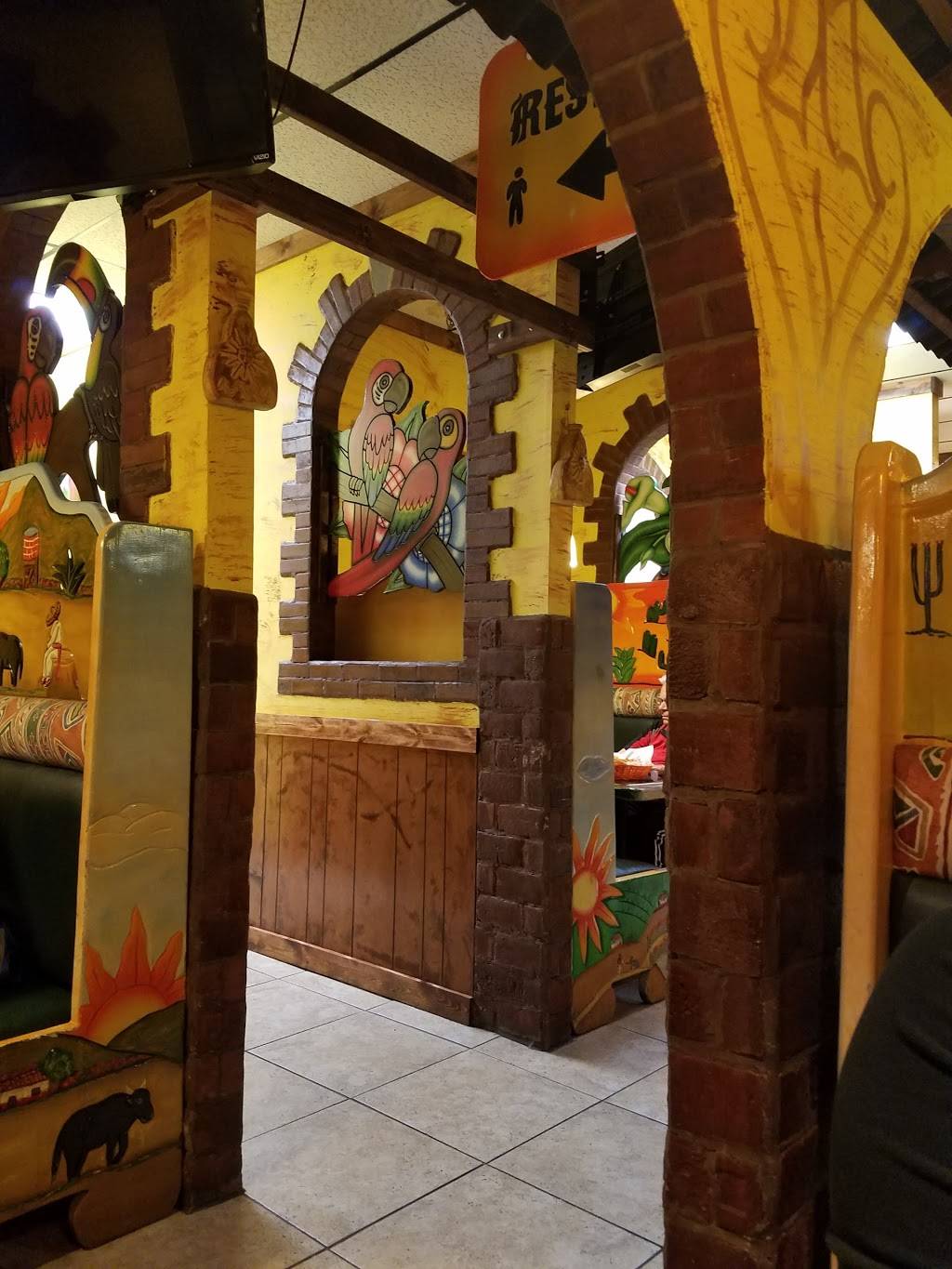 Luna Maya Restaurant | restaurant | 128 W 8th St, Monroe, WI 53566, USA | 6083255316 OR +1 608-325-5316