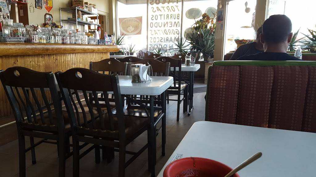 Tacos El Ranchito | restaurant | 2240 Bruce Randolph Ave, Denver, CO 80205, USA | 3032950006 OR +1 303-295-0006