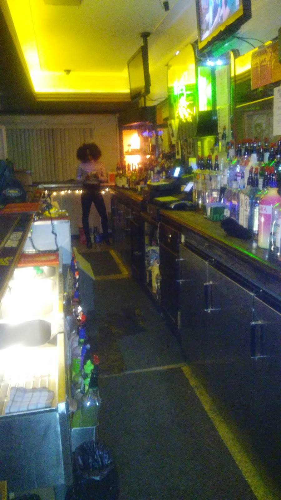 Brookseys Exclusive | restaurant | 7625 W Warren Ave, Detroit, MI 48210, USA | 3138988099 OR +1 313-898-8099