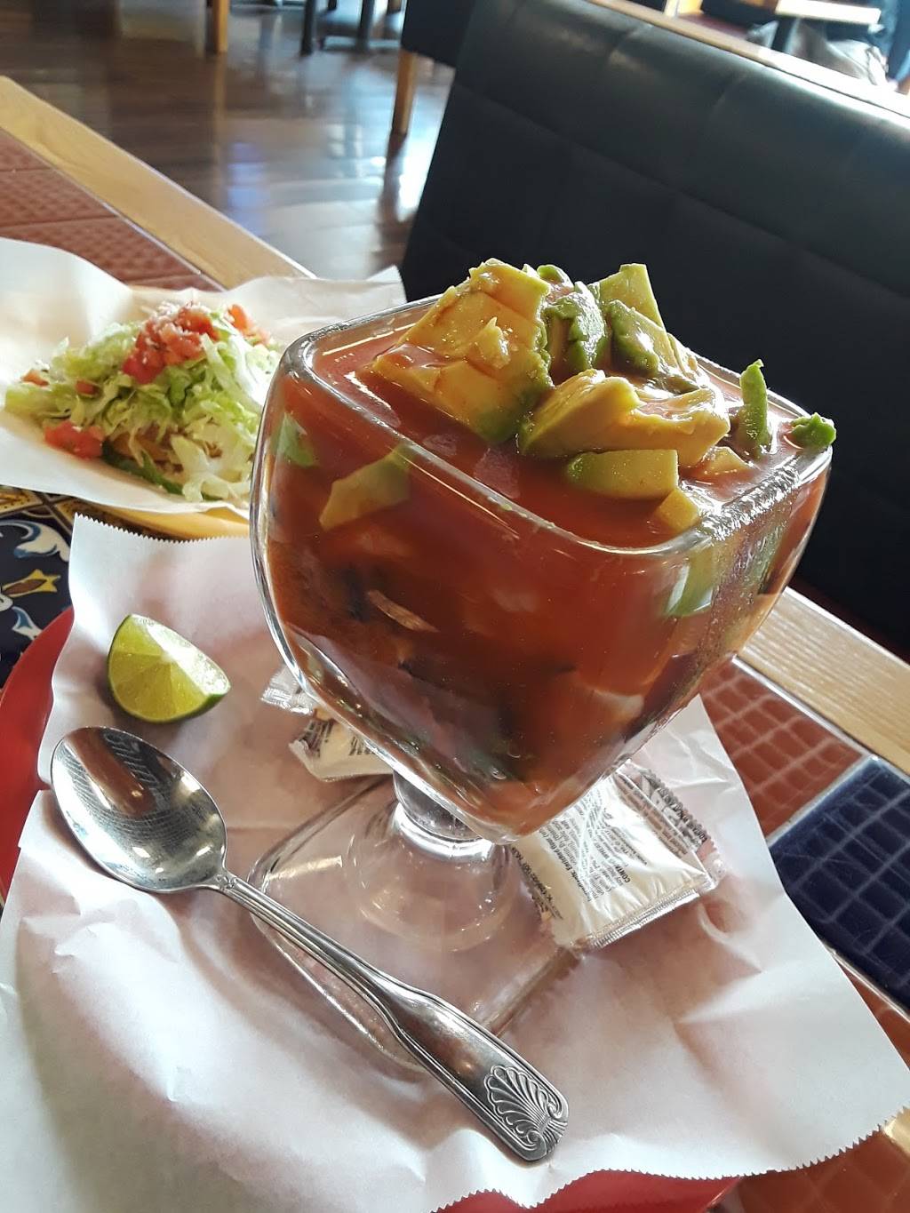 Los Pericos Taqueria | restaurant | 24369 Southland Dr, Hayward, CA 94545, USA | 5107327611 OR +1 510-732-7611