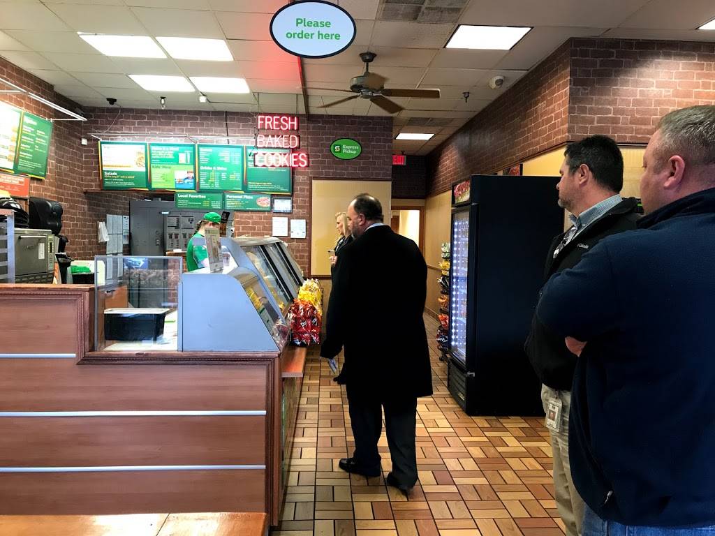 Subway Restaurants | restaurant | 4436 Western Ave, Knoxville, TN 37921, USA | 8656377633 OR +1 865-637-7633