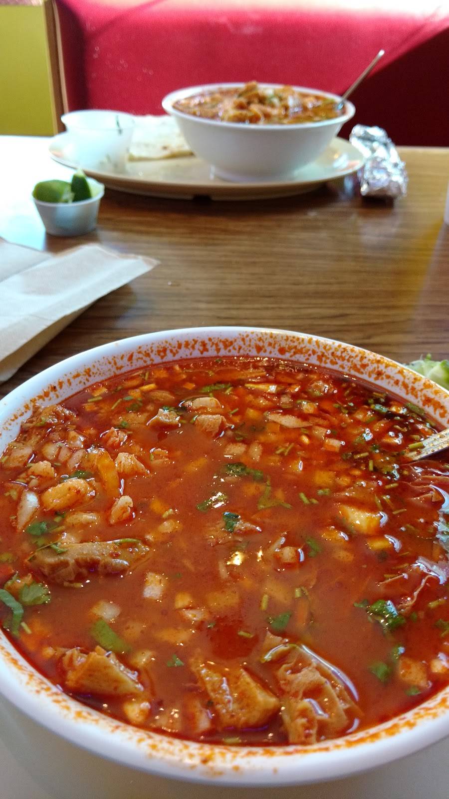 Monicas Tacos | restaurant | 11430 I Ave, Hesperia, CA 92345, USA | 7609475556 OR +1 760-947-5556