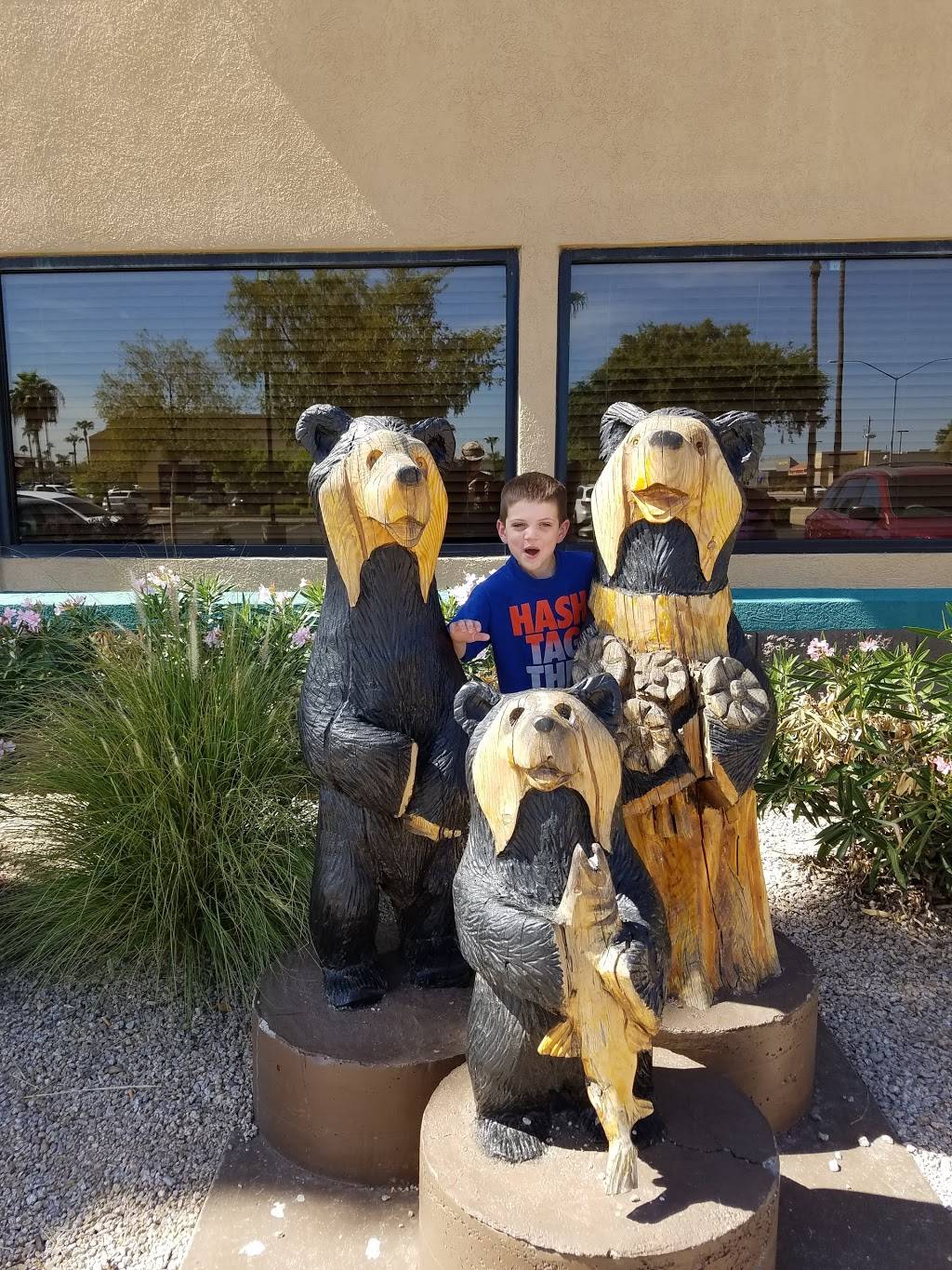 Gilbert Black Bear Diner | restaurant | 1809 E Baseline Rd, Gilbert, AZ 85233, USA | 4809262046 OR +1 480-926-2046