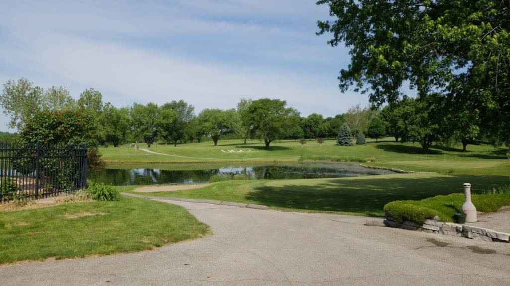 Urbandale Clubhouse And Restraunt | restaurant | 4022-4098 NW 86th St, Urbandale, IA 50322, USA | 5152765496 OR +1 515-276-5496