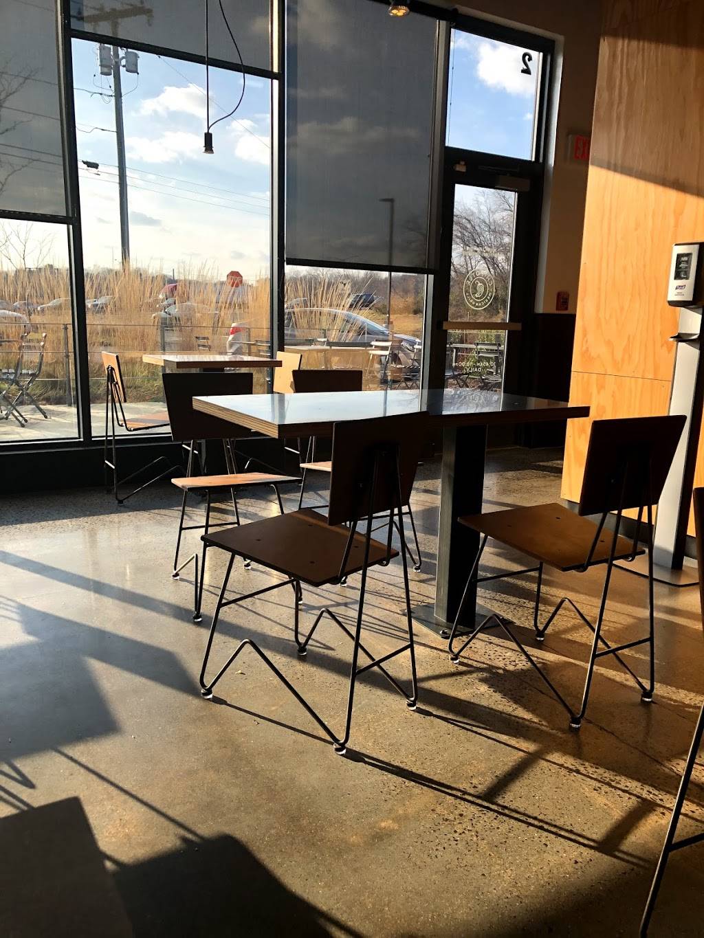 Chipotle Mexican Grill | restaurant | 2 Commercial Pkwy, Branford, CT 06405, USA | 2033151506 OR +1 203-315-1506