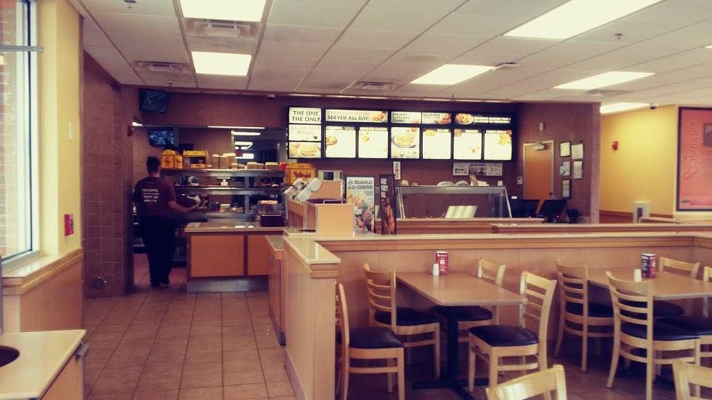 Bojangles Famous Chicken n Biscuits | restaurant | 3801 Western Ave, Knoxville, TN 37921, USA | 8655226741 OR +1 865-522-6741