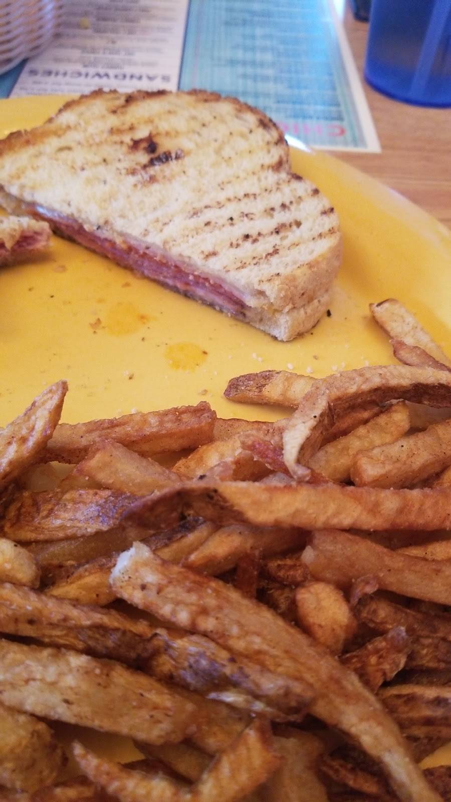 On Tap Stow | restaurant | 4396 Kent Rd, Stow, OH 44224, USA | 3306865359 OR +1 330-686-5359