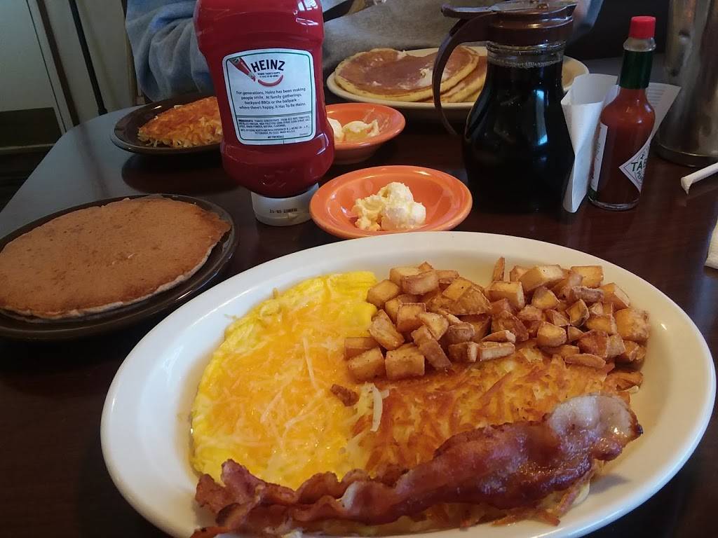 Village Inn | bakery | 2935 W Broadway, Council Bluffs, IA 51501, USA | 7123287377 OR +1 712-328-7377