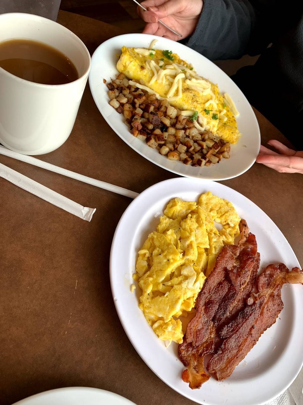 Fresh cafe | restaurant | 11 American Way, Monroe, OH 45050, USA | 5133607086 OR +1 513-360-7086