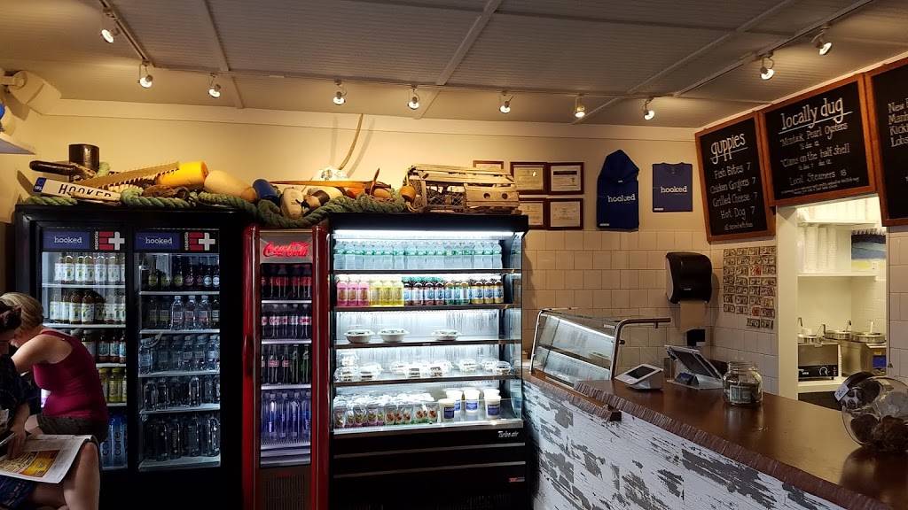 Hooked | restaurant | 34 S Etna Ave, Montauk, NY 11954, USA | 6316682111 OR +1 631-668-2111