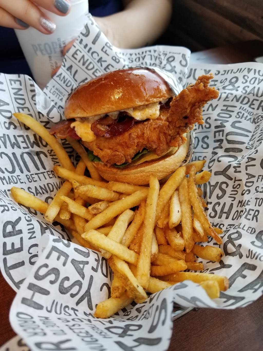 PDQ | restaurant | 14000 S John Young Pkwy, Orlando, FL 32837, USA | 4074420879 OR +1 407-442-0879