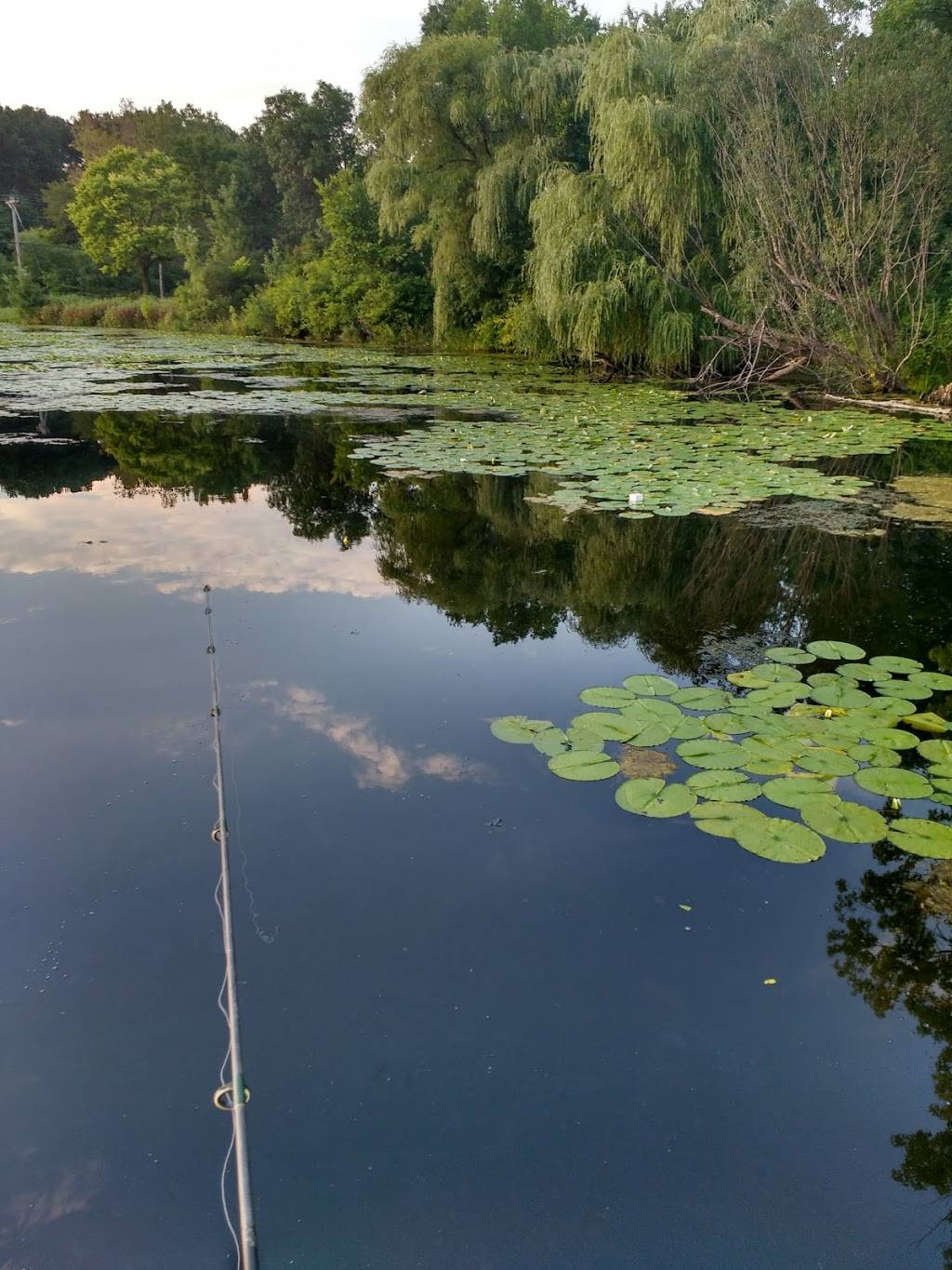 Lakeside Club | restaurant | 10 Old Wildwood Rd, Mahtomedi, MN 55115, USA | 6517774097 OR +1 651-777-4097