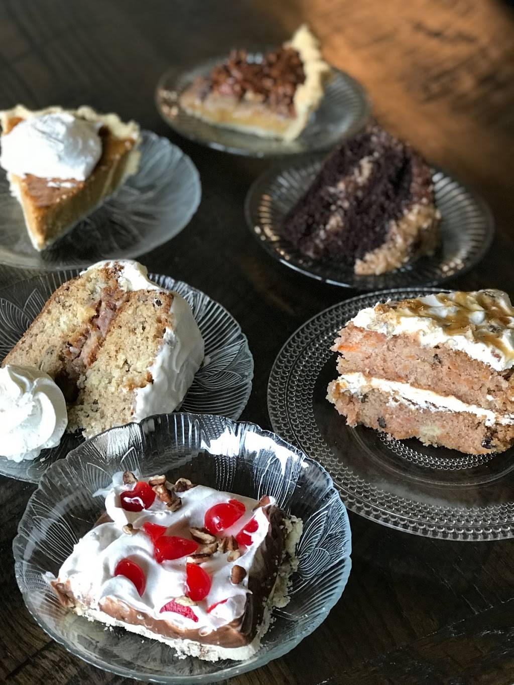 Coyles Family Restaurant | restaurant | 661 E Douglas St, Prairie Grove, AR 72753, USA | 4794006333 OR +1 479-400-6333