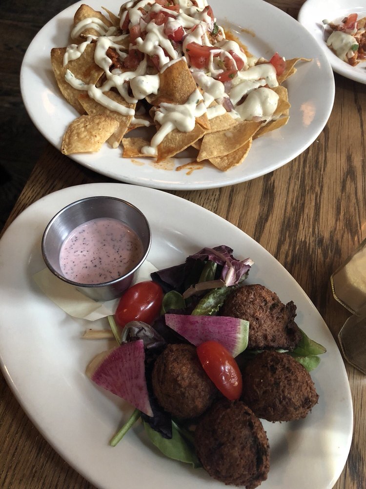 Strangeloves | meal takeaway | 216 S 11th St, Philadelphia, PA 19107, USA | 2158730404 OR +1 215-873-0404