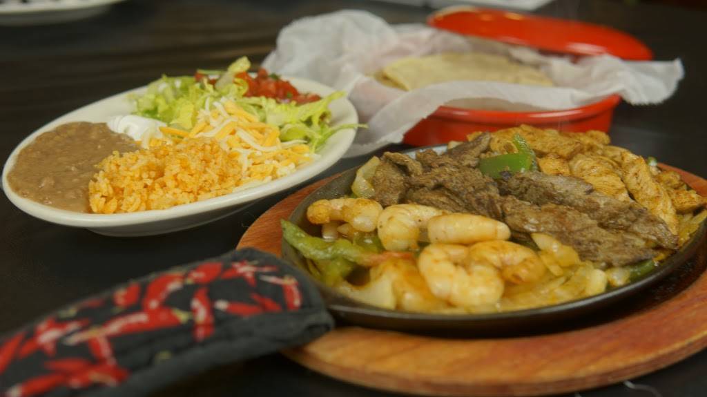 Casa Lupita Cafe llc | restaurant | 13120 Westlinks Terrace # 10, Fort Myers, FL 33913, USA | 2394795244 OR +1 239-479-5244