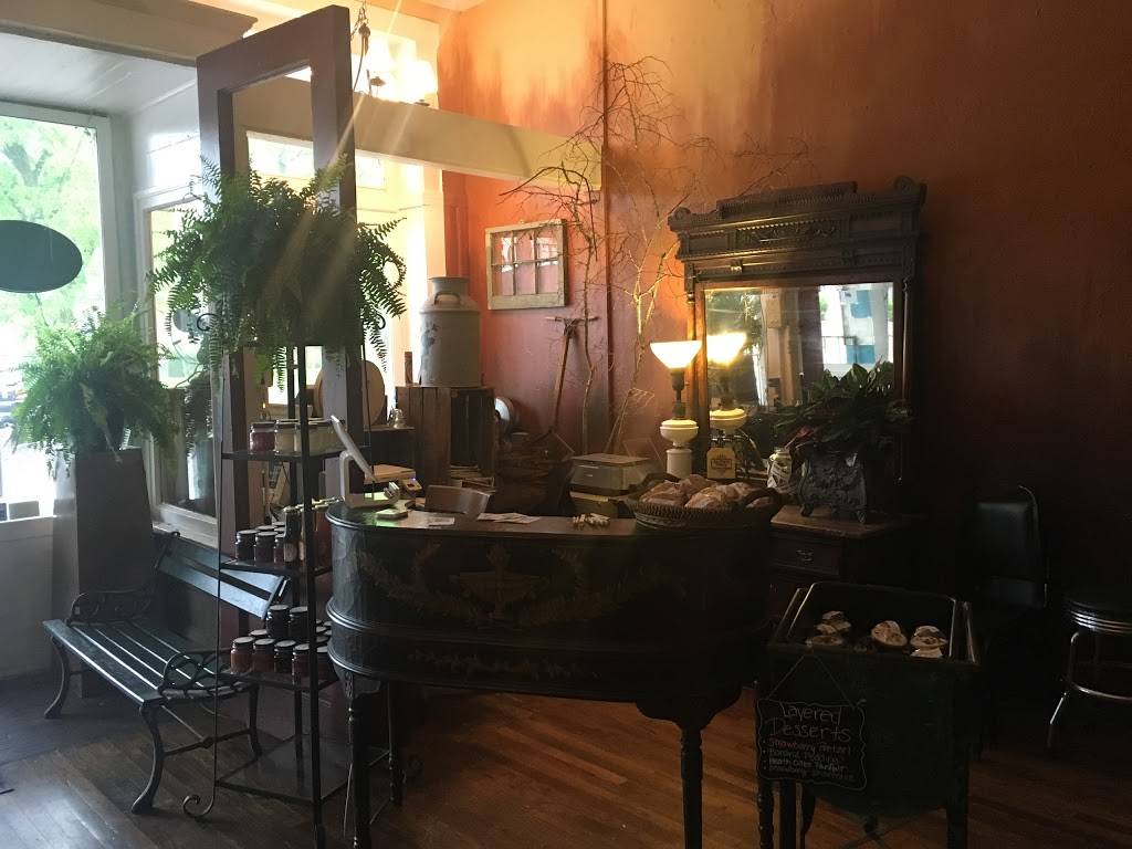 Southern Eatery | restaurant | 130 E College Ave, Holly Springs, MS 38635, USA | 6625518350 OR +1 662-551-8350