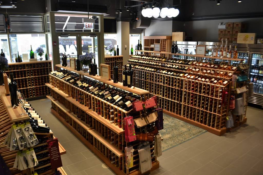 SixtyFour - Wine Bar & Kitchen | restaurant | 123 Water St #105a, Naperville, IL 60540, USA | 6307806464 OR +1 630-780-6464