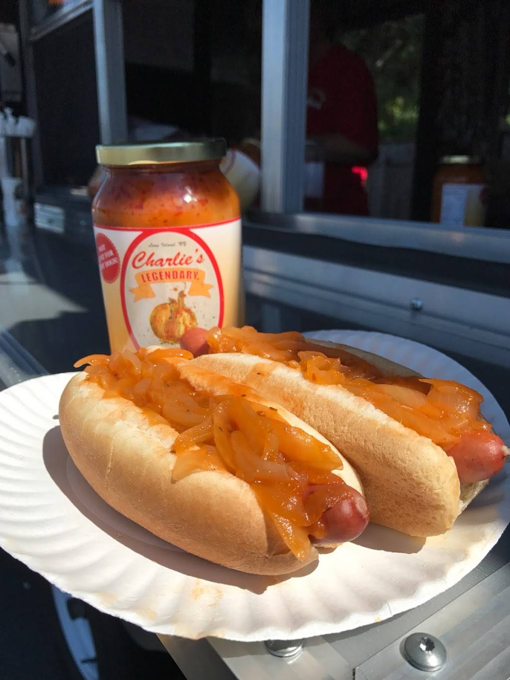 Charlies Legendary Hot Dogs & Onions LLC | restaurant | 16 Lowell Ave, Islip Terrace, NY 11752, USA | 6316173480 OR +1 631-617-3480