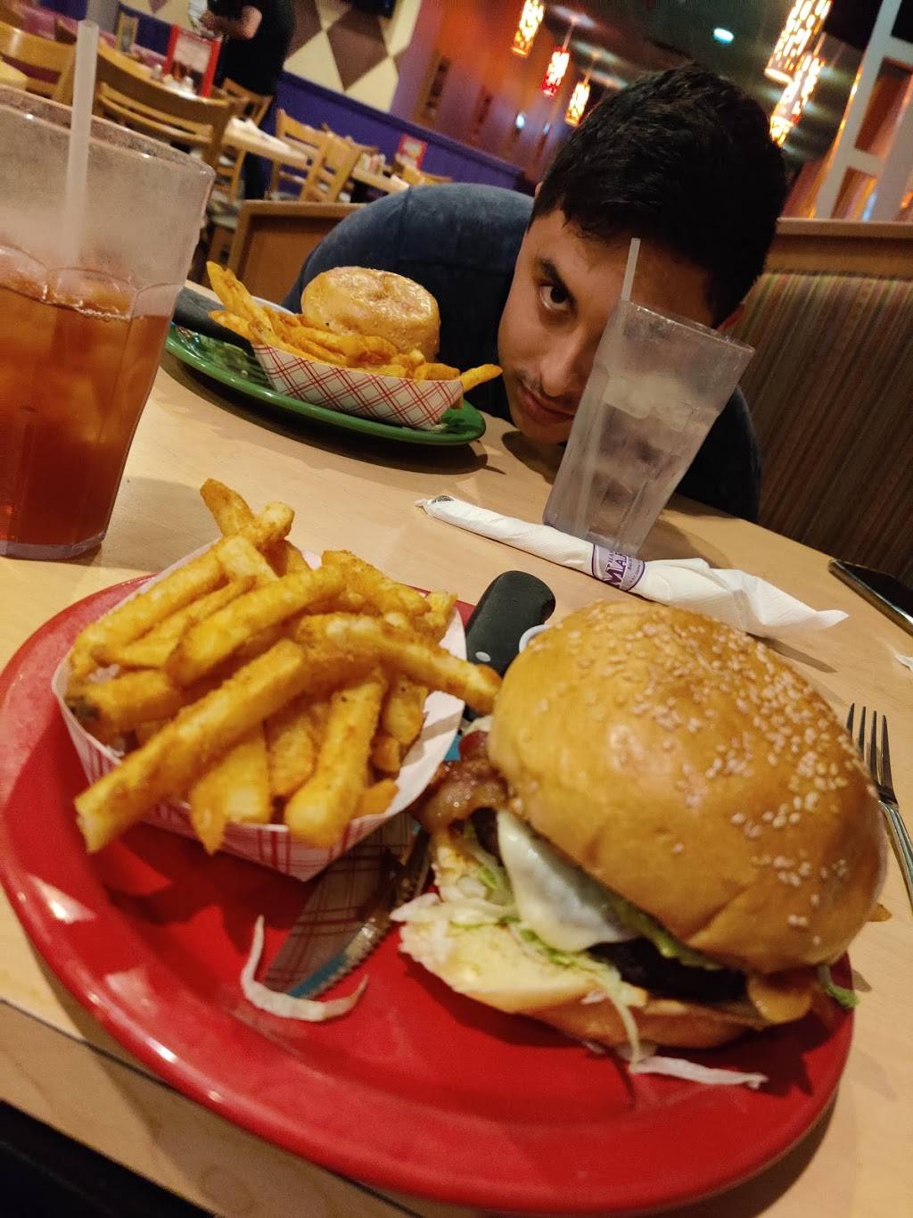 Hamburger Marys | restaurant | 110 W Church St, Orlando, FL 32801, USA | 3213190600 OR +1 321-319-0600