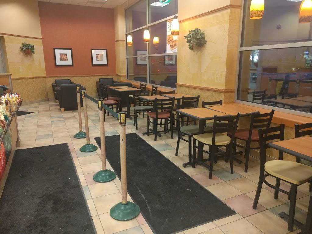 Subway Lowes Kanata | meal takeaway | 5577 Hazeldean Rd, Stittsville, ON K2S 0P5, Canada | 6138362060 OR +1 613-836-2060