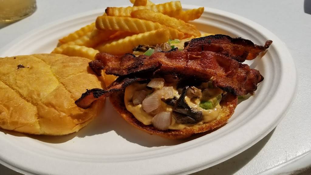 Flanagans Ale House | restaurant | 934 Baxter Ave, Louisville, KY 40204, USA | 5025853700 OR +1 502-585-3700