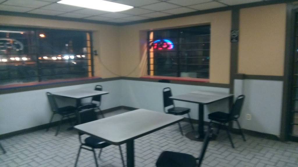 Seafood Connection | restaurant | 1427 E Illinois Ave, Dallas, TX 75216, USA | 2143759898 OR +1 214-375-9898