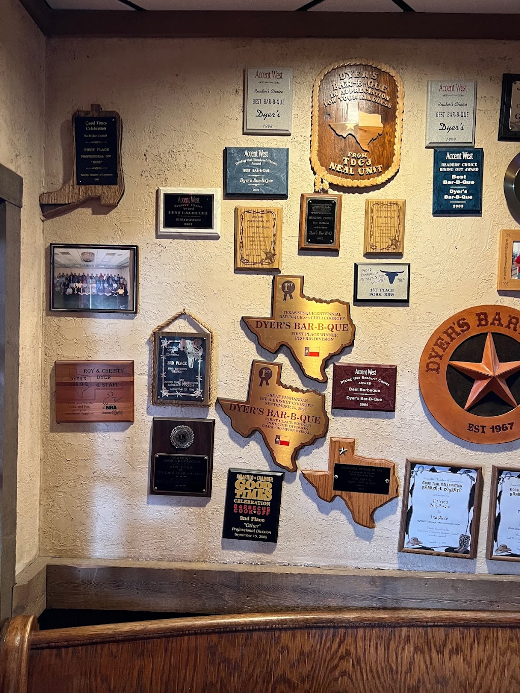 Dyers Bar-B-Que | restaurant | 1619 S Kentucky St E #526, Amarillo, TX 79102, USA | 8063587104 OR +1 806-358-7104