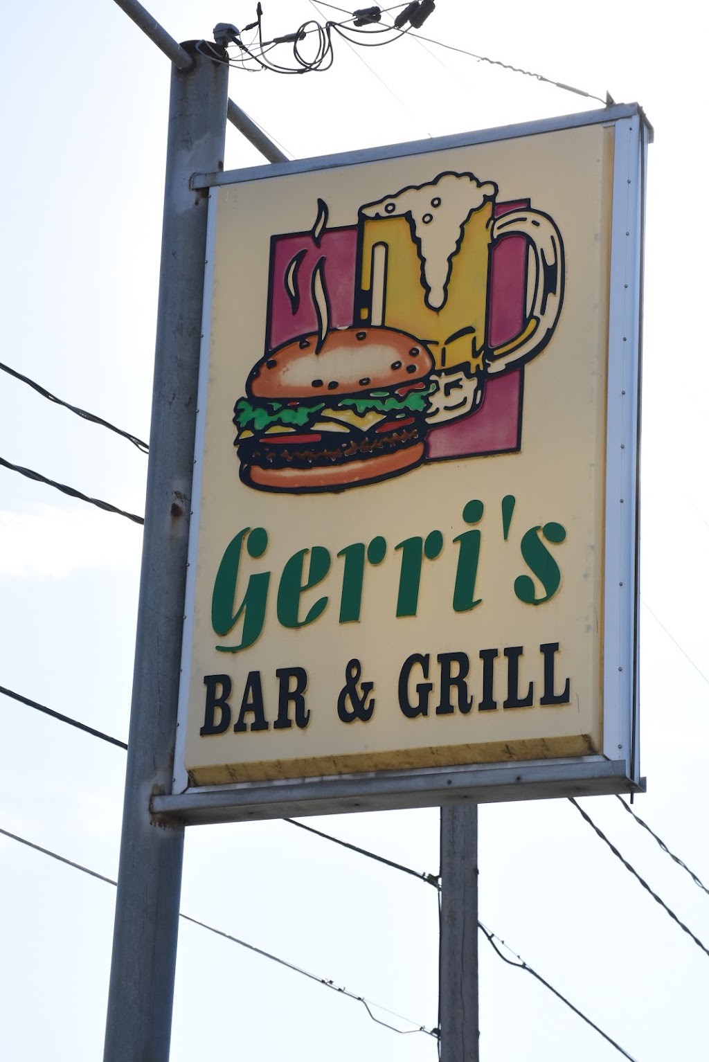 Gerris Bar & Grill | restaurant | 232 E 30th St, Des Moines, IA 50317, USA | 5152658383 OR +1 515-265-8383