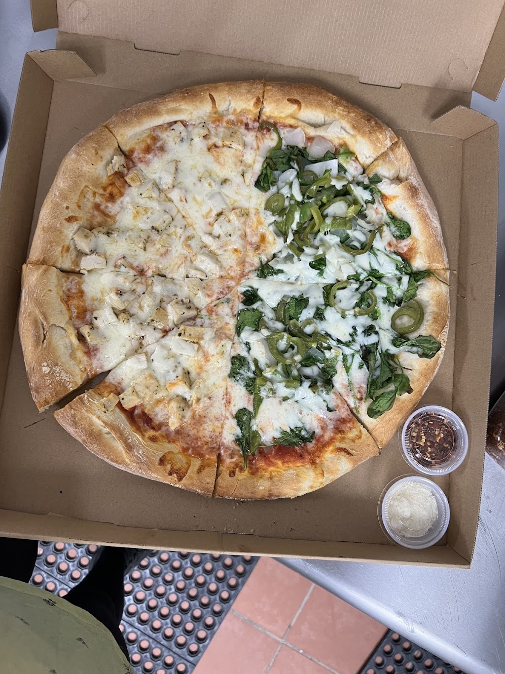 Daisy’s Pizza | restaurant | 3300 Buckeye Rd, Atlanta, GA 30341, USA | 4703757921 OR +1 470-375-7921