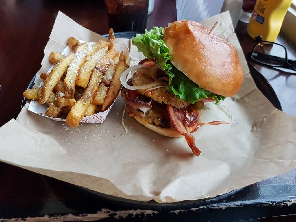 Mamo Burger Bar | restaurant | 1515 Ottawa St, Windsor, ON N8X 2G3, Canada | 5199731234 OR +1 519-973-1234